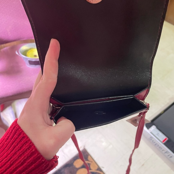 True red quirky purse - Picture 3 of 3